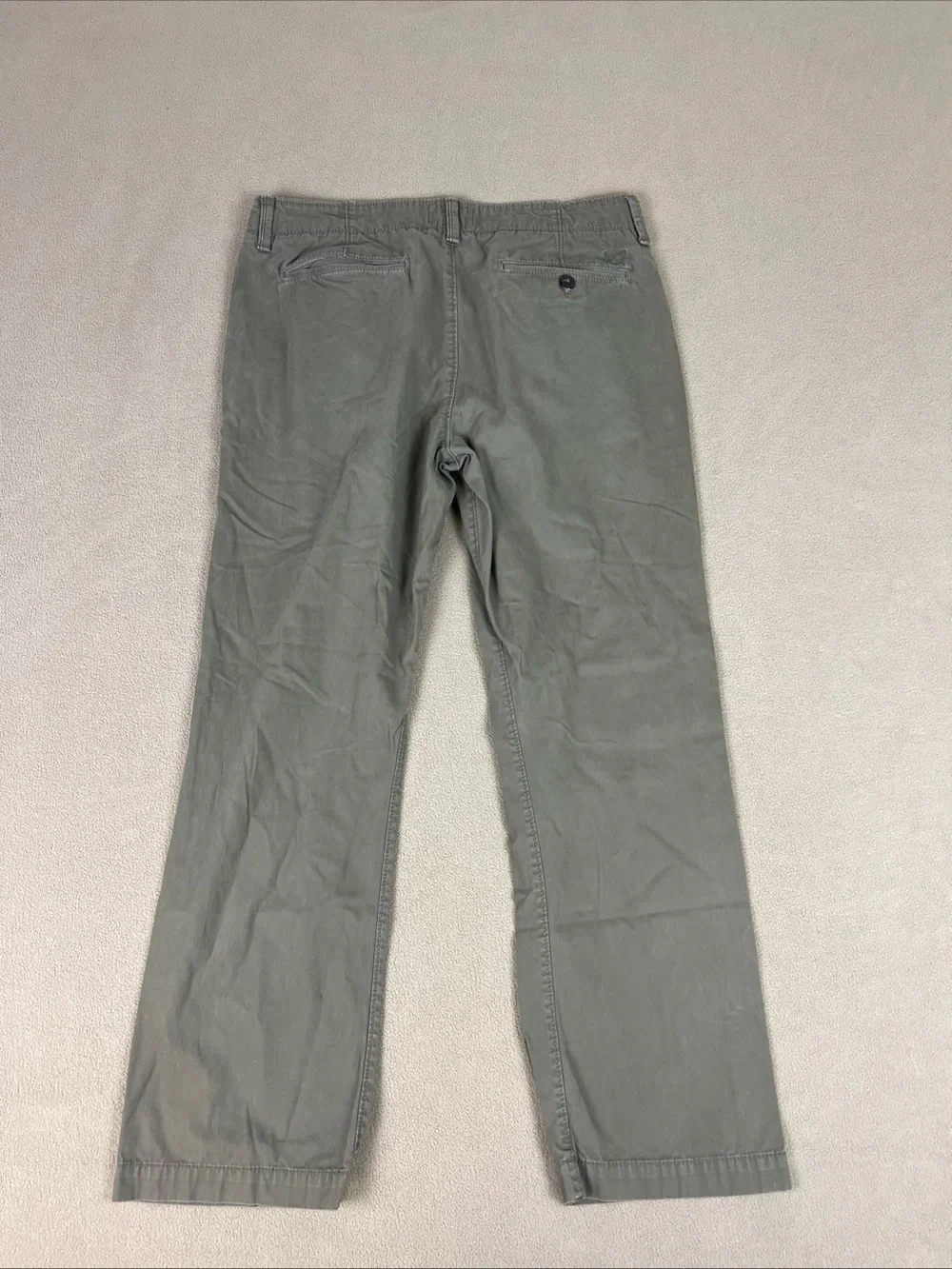 2013 American Eagle Original Straight Khaki Pants. Green. Mens Sz 33x30